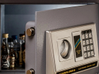 Жительница Саратове похитила 130 тыс рублей из сейфа знакомого