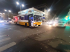 Энгельсский автобус попал в ДТП в центре Саратова, пострадала пассажирка