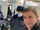 «Несколько сотрудников полиции применили ко мне физическую силу»: облдеп Николай Бондаренко задержан