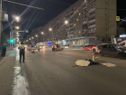 В Саратове водитель сбил насмерть двух пешеходов и скрылся