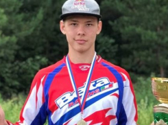  Саратовец Данила Черняев стал чемпионом России по мотоциклетному спорту