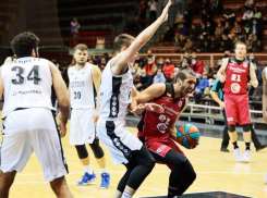 «Автодор» дебютировал в еврокубках, победив испанцев в присутствии губернатора 