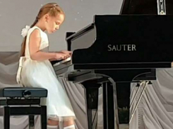 Саратовская пианистка вошла в тройку самых юных участников конкурса «Щелкунчик»