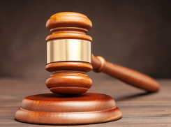 Саратовского пенсионера забили сковородой, изрезали ножом, а потом подожгли