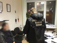 В Саратове заместитель начальника РЭО ГИБДД попался на взятке