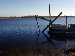 На саратовских реках идет «генеральная уборка»