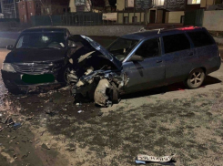 В тройном ДТП пострадали два саратовца