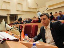 Николай Бондаренко: «О повышении зарплат чиновникам надо было говорить в ходе избирательной кампании»