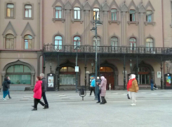 В пятницу жителям Саратовской области обещают ветер, туман и гололедицу