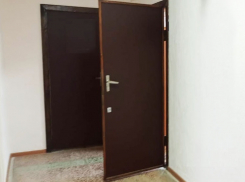 В Саратове рецидивист украл старую дверь и сдал ее в металлолом 