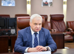 Андрей Денисов назначен сенатором от Саратовской области