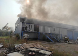 В Энгельсском районе горит трансформаторный цех