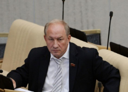 Депутат Госдумы Валерий Рашкин задержан с убитым лосем в багажнике авто