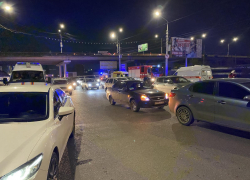 В Саратове произошла авария с участием сразу девяти авто