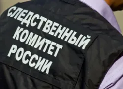Мертвой найдена 30-летняя женщина в одном из подъездов Саратова 