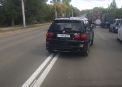 Автомобиль из кортежа губернатора Саратовской области грубо нарушил правила движения