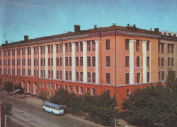 Задержаны руководители саратовского «Полиграфкомбината»: их подозревают в получении взяток