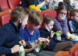 Дети из ДНР и ЛНР посетили саратовский цирк