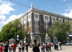 В Саратовской области за последние сутки коронавирусом заразились 253 человека