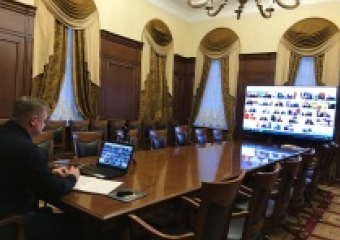 Без праздников и выходных: мэр Саратова призвал подчиненных работать в круглосуточном режиме