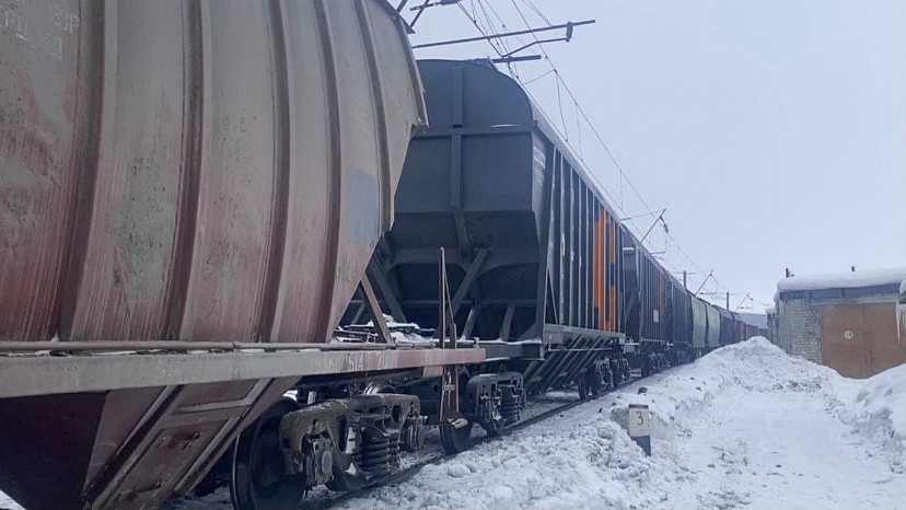 Поезд насмерть сбил пожилого мужчину в Саратове
