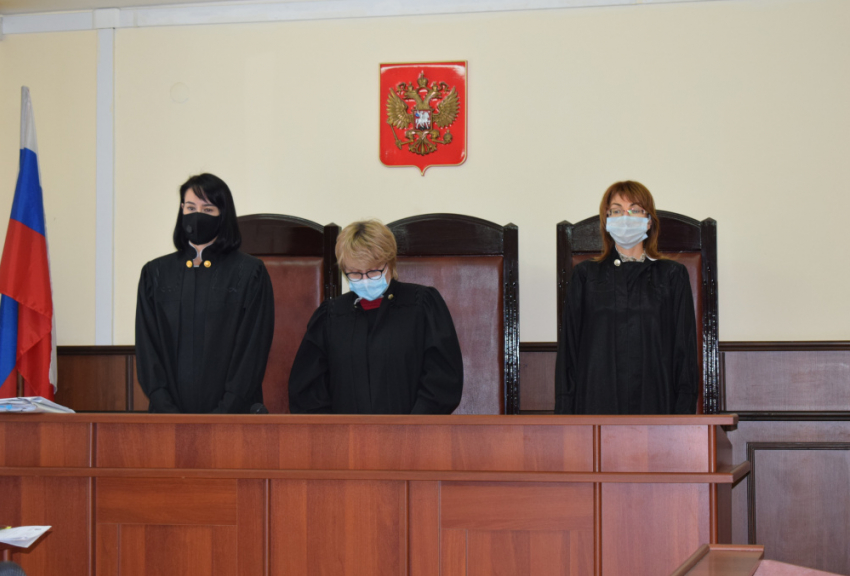Саратовский областной суд не дал саратовчанке выписать свою мать из квартиры	