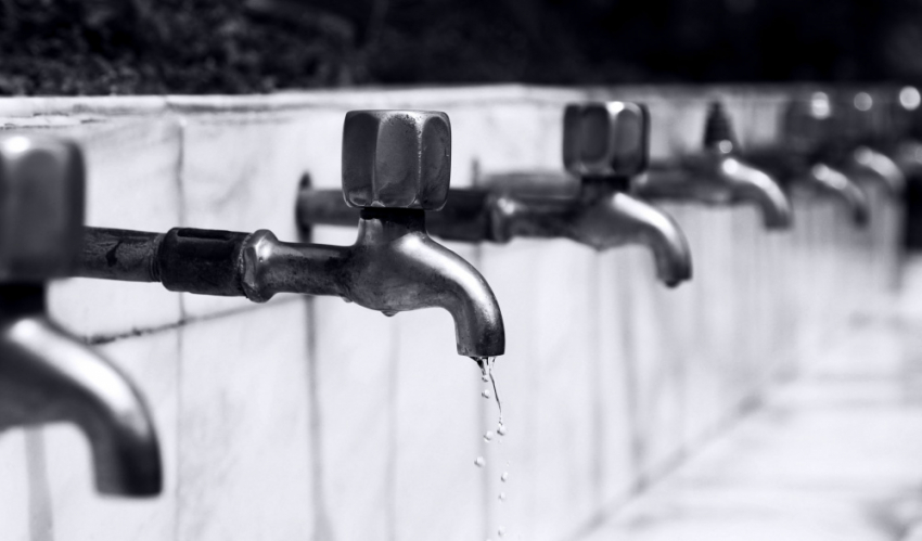 Из-за ремонтных работ в саратовских домах отключена холодная вода