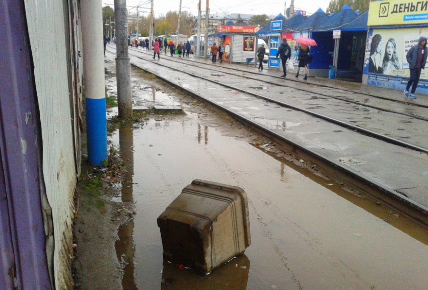 «В Юбилейный после 8 вечера не уехать, на 41-й автобус очереди»: Радаев призвал главу минтранса навести порядок