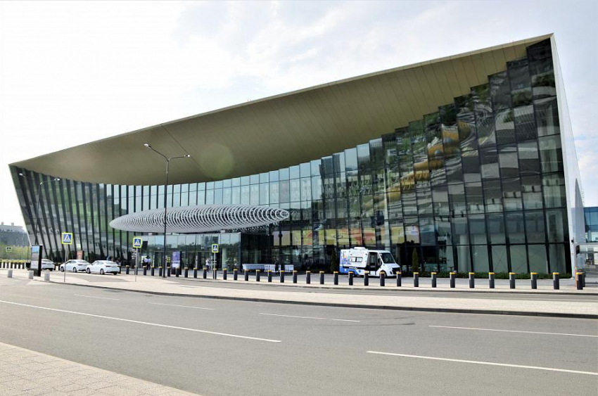 В саратовском аэропорту будут проверять пассажиров на ковид с помощью корейских экспресс-тестов