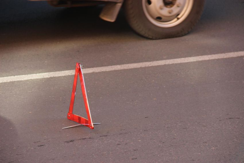 Сегодня ночью в Энгельсе неизвестный водитель насмерть сбил пешехода и сбежал