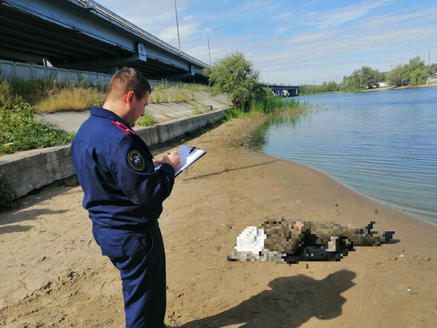 Под Энгельсом двое суток искали тело утонувшего рыбака